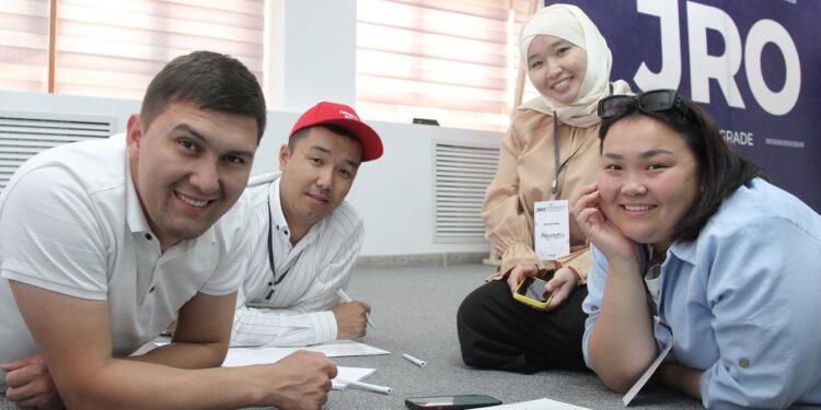 Жастар жобалық қызметтің ерекшелігін талқылады