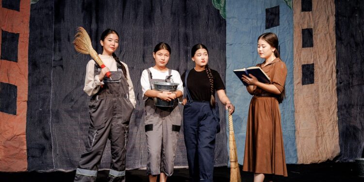 «JasArt» жастар театрының «Беу, қыздар-ай» комедиясының премьерасы өтті