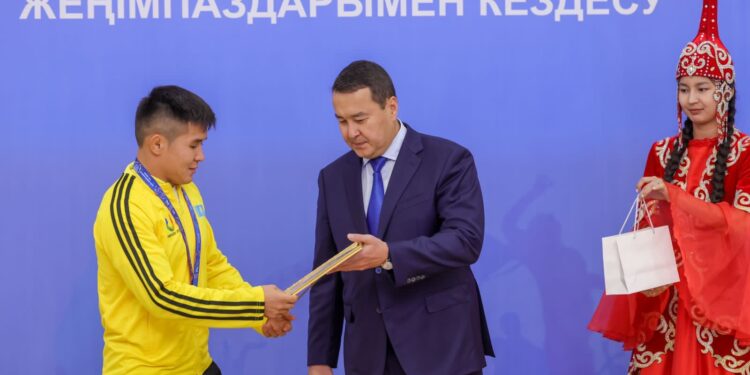 Маңғыстаулық екі спортшы ҚР Премьер-Министрінің қабылдауында болды