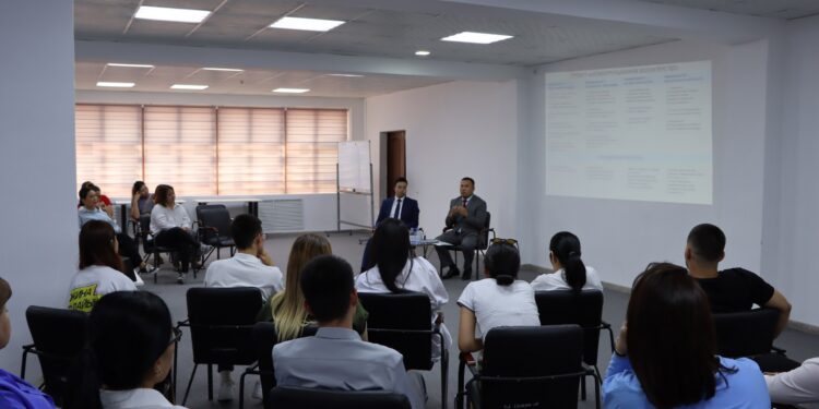 Жастарға сыбайлас жемқорлыққа қарсы күрес аспектілері түсіндірілді