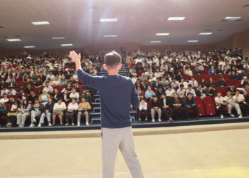 Маңғыстаулық жастар Тимур Бектұрмен кездесті