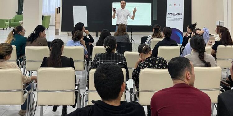 Ақтауда жас мамандар қаржылық сауатын арттырды