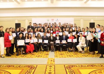 Ақтауда 100 жас маман «Жас басқарушылар» мектебін бітірді