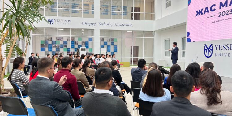 Есенов университетінде TED форматында кездесу өтті