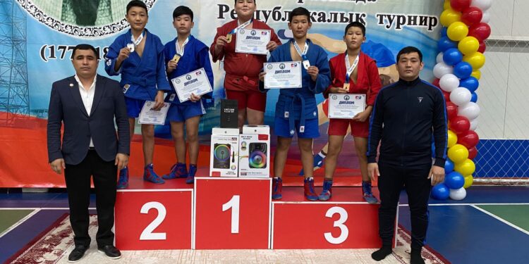 Жас самбошылар Төретамда жүлделі болды