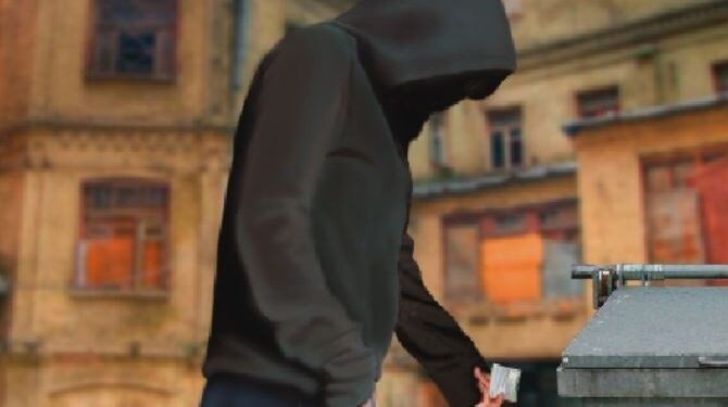 Баланың «закладчик» болып жұмыс істейтінін қалай білуге болады?