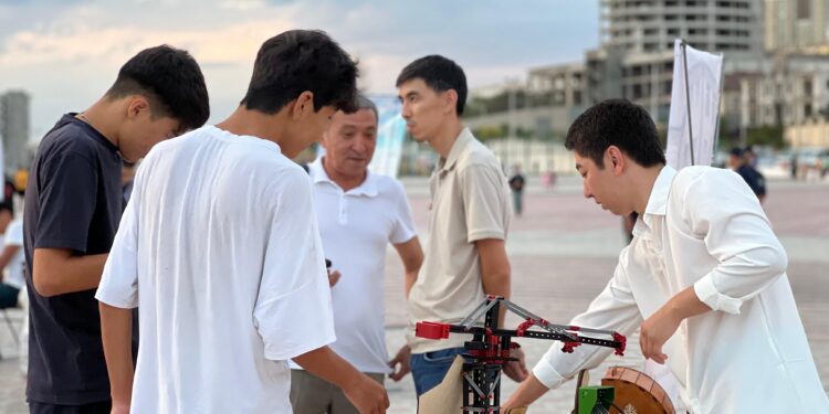 Ақтауда оқу орындарының жәрмеңкесі өтті