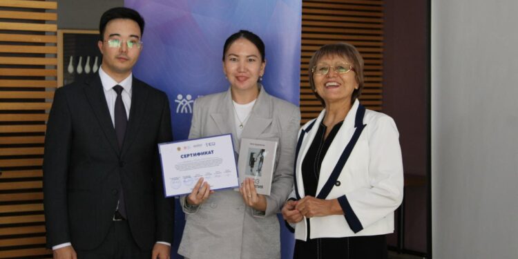 Маңғыстаулық психологтар 5 компонентті оқыту бағдарламасын аяқтады