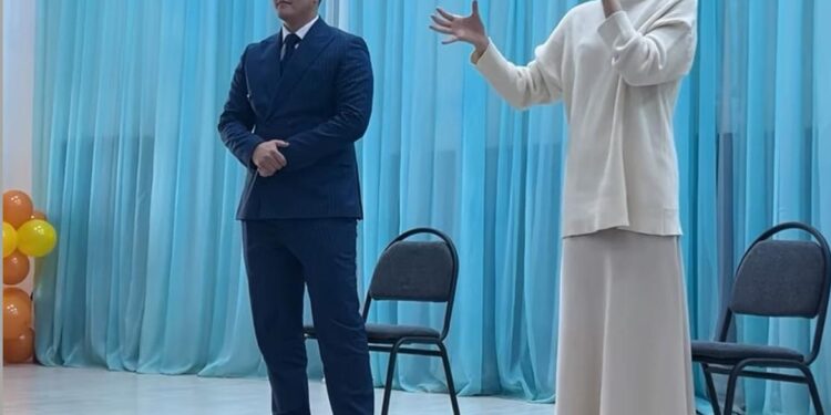 Оқушылар мотивациялық кездесуде басқосты