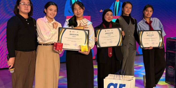 Оқушылар арасында пікірсайыс турнирі аяқталды